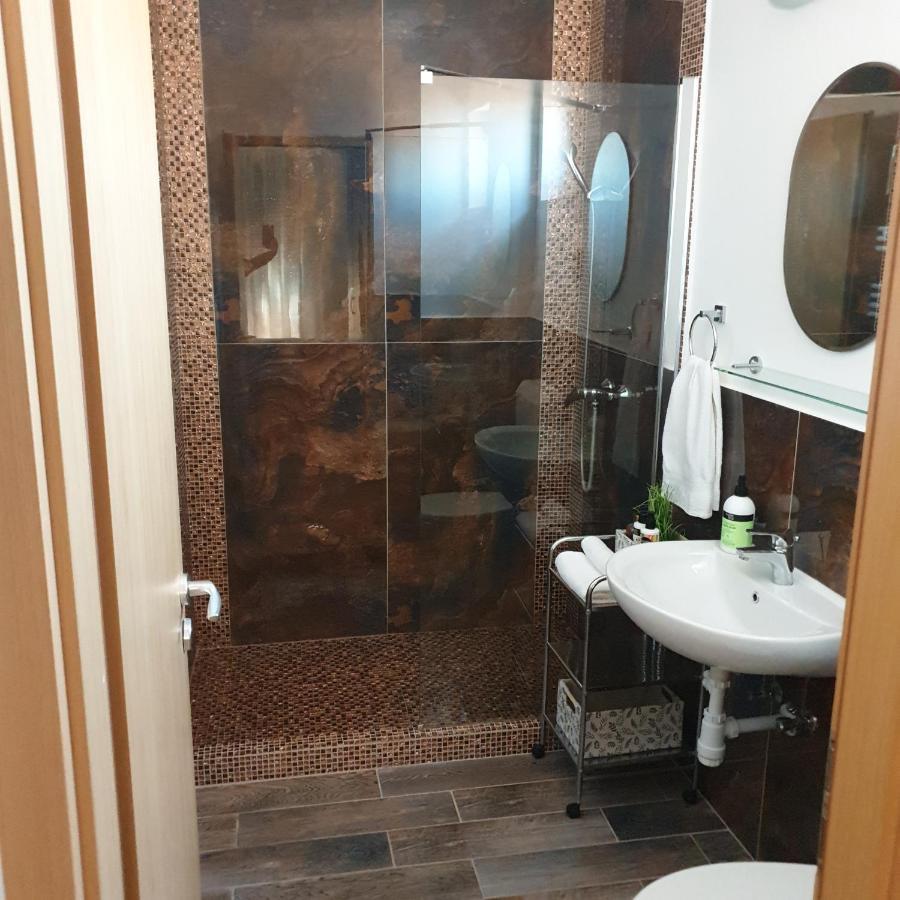 Fit Paradise Apartman Miskolc Dış mekan fotoğraf